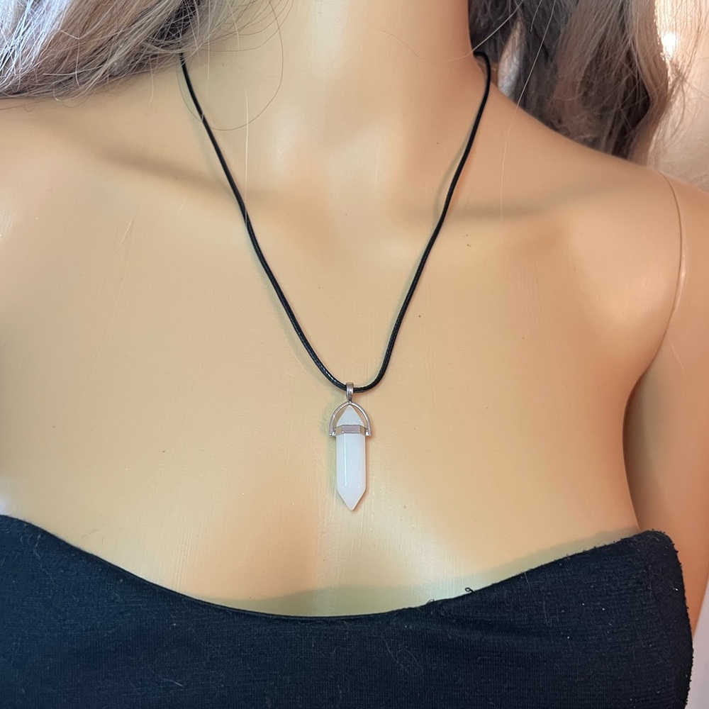 New Aura Quartz Crystal Bullet Healing Pointed Chakra Pendants & Rope Necklace